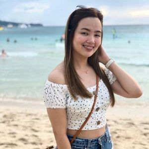 Meet your Posher, Paula maureen